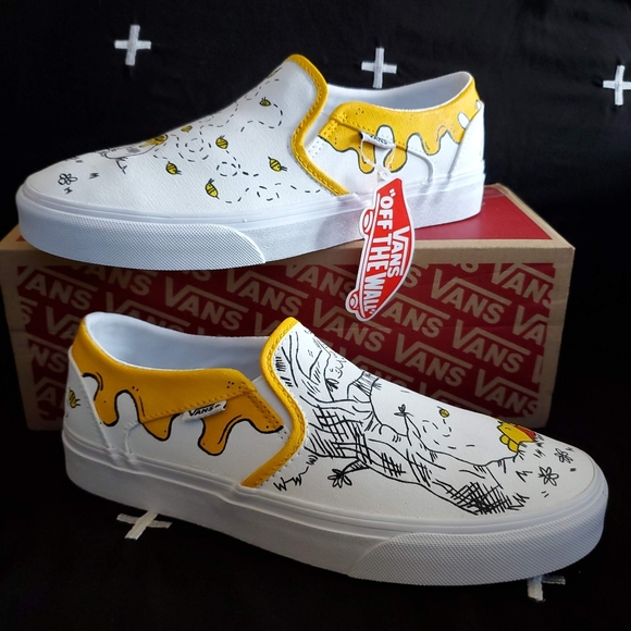 Winnie the Pooh Shoe Customs - Picture 3 of 3